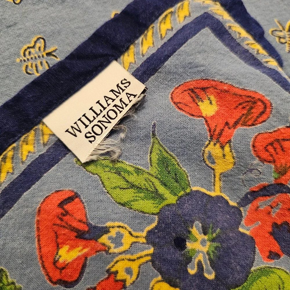 Williams Sonoma Blue Floral Bee Botanical French Country Tablecloth 64x104 VTG